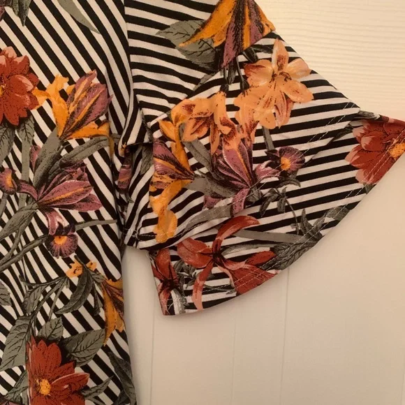 Striped Ruffle Cap Sleeve Top - Picture 3 of 5